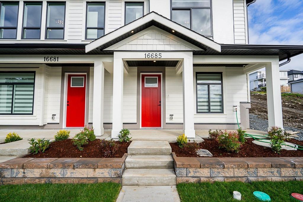 16685 16 Avenue, Surrey