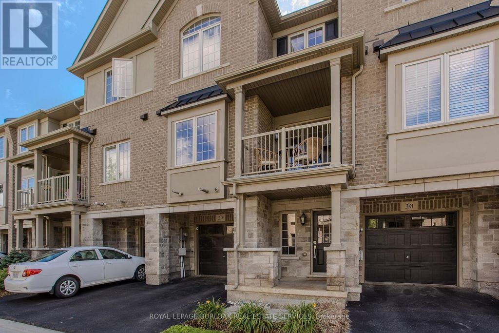 29 - 215 Dundas Street E, Hamilton (waterdown)