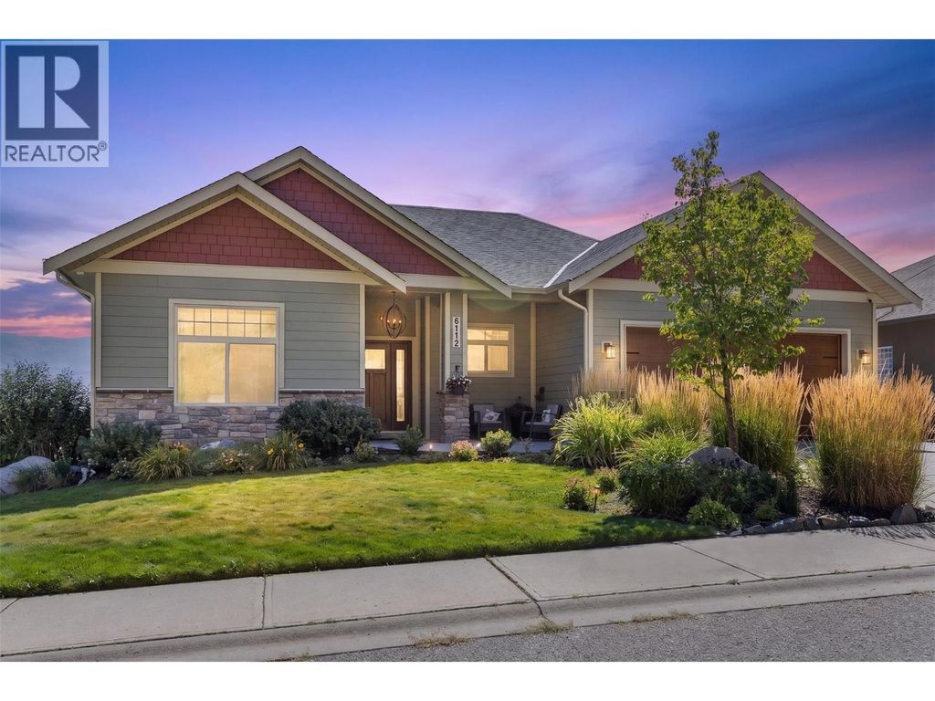 6112 Seymoure Avenue, Peachland