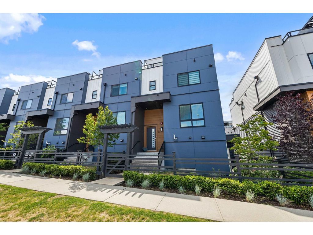 22 20057 82 Avenue, Langley