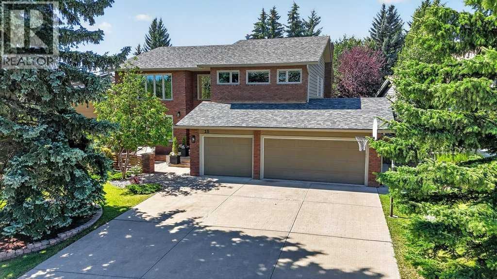 15 Woodacres Way Sw, Calgary
