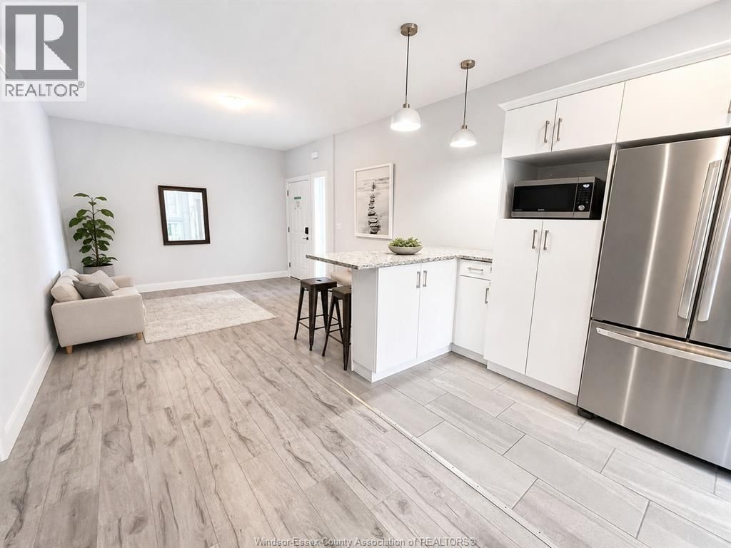 521 Campbell Avenue, Windsor