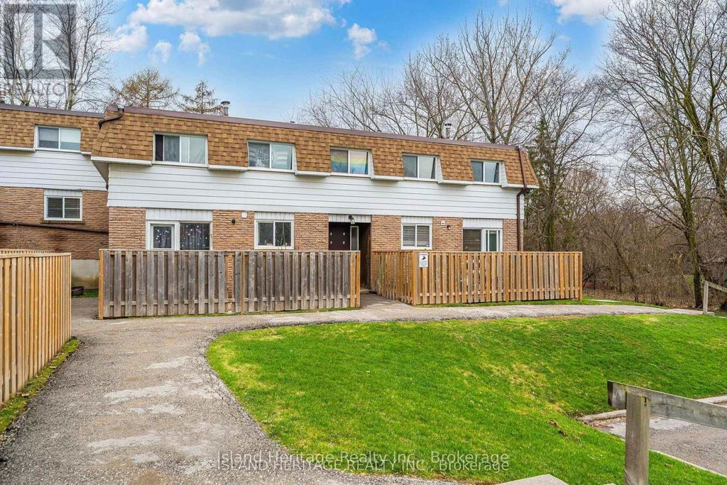 3 - 730 Cedar Street, Oshawa (lakeview)