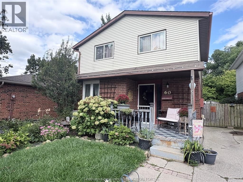 60 Copperfield Crescent, Chatham