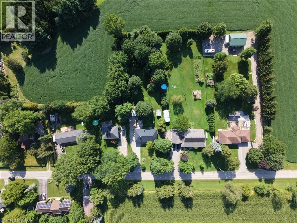 670 Thompson Road, Flamborough