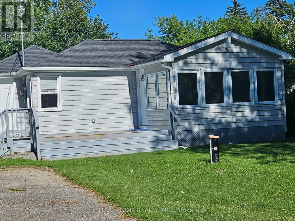 27 Blue Heron Drive, Georgina (pefferlaw)