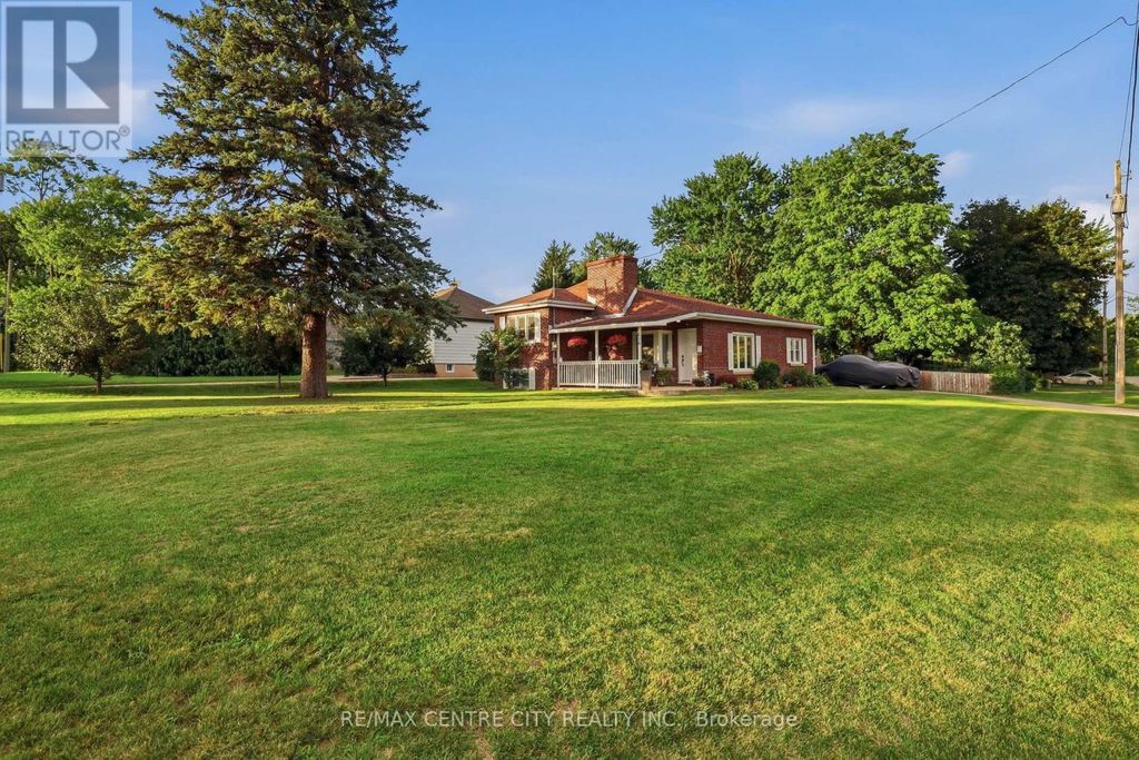 438 Forest Lawn Avenue, London East (east I)