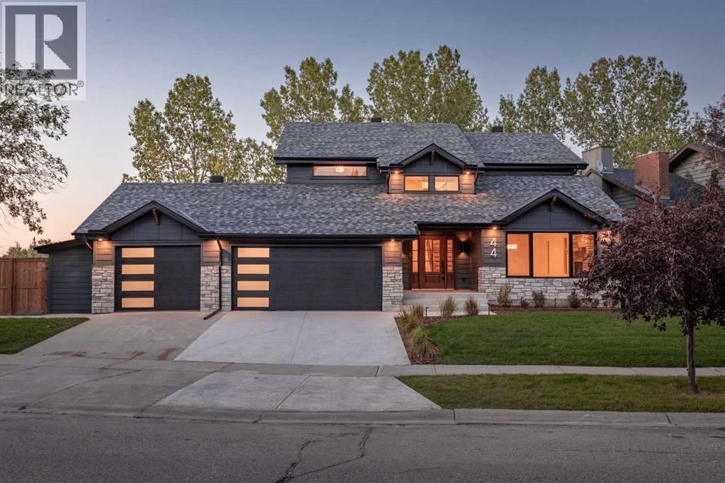 44 Canterbury Drive Sw, Calgary