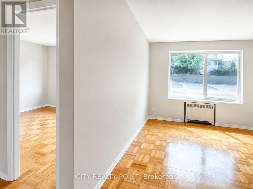 209 - 990 Avenue Road, Toronto (yonge-Eglinton)
