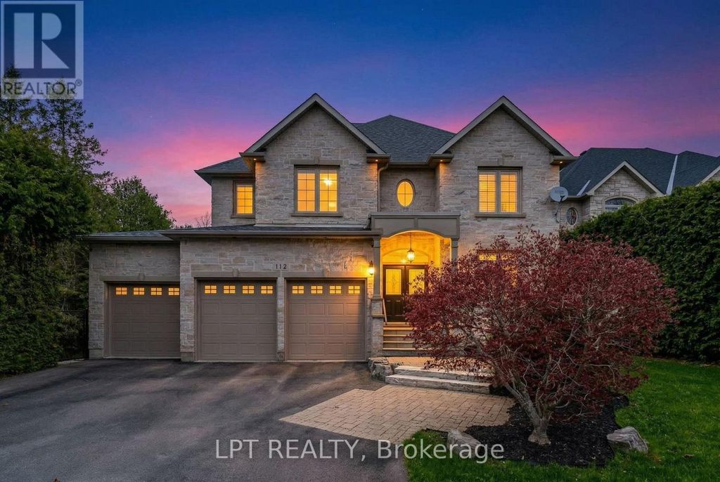 112 Tyler Street, Aurora (aurora Village)
