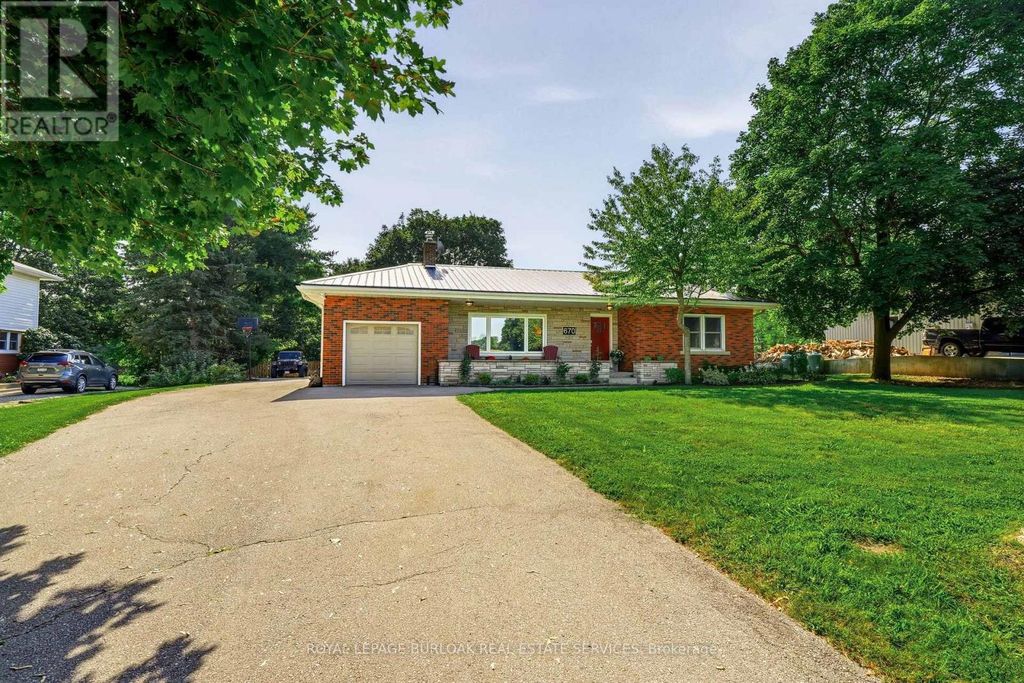 670 Thompson Road, Hamilton