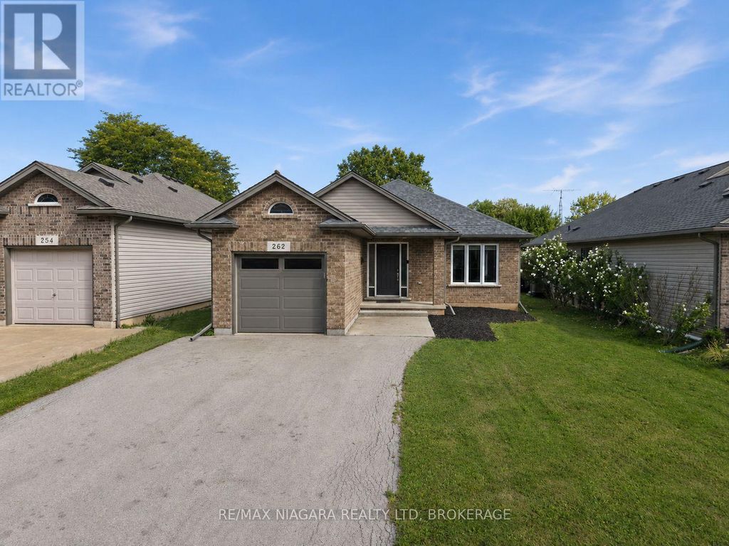 262 Draper's Street, Welland (prince Charles)