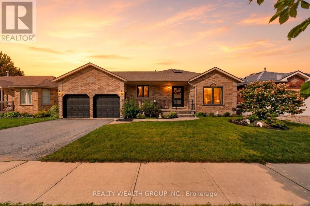 83 Logan Court, Barrie (holly)