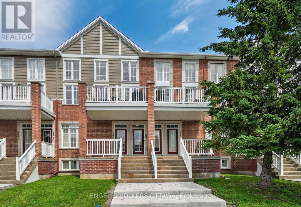 123 Eye Bright Crescent, Ottawa