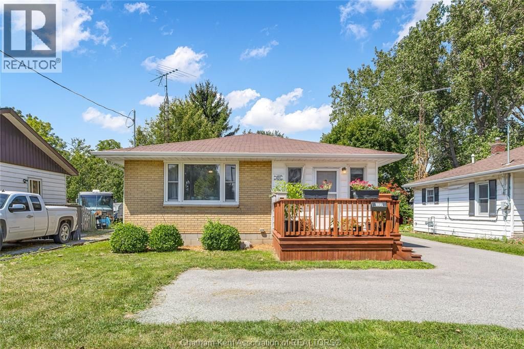 577 Park Avenue West, Chatham