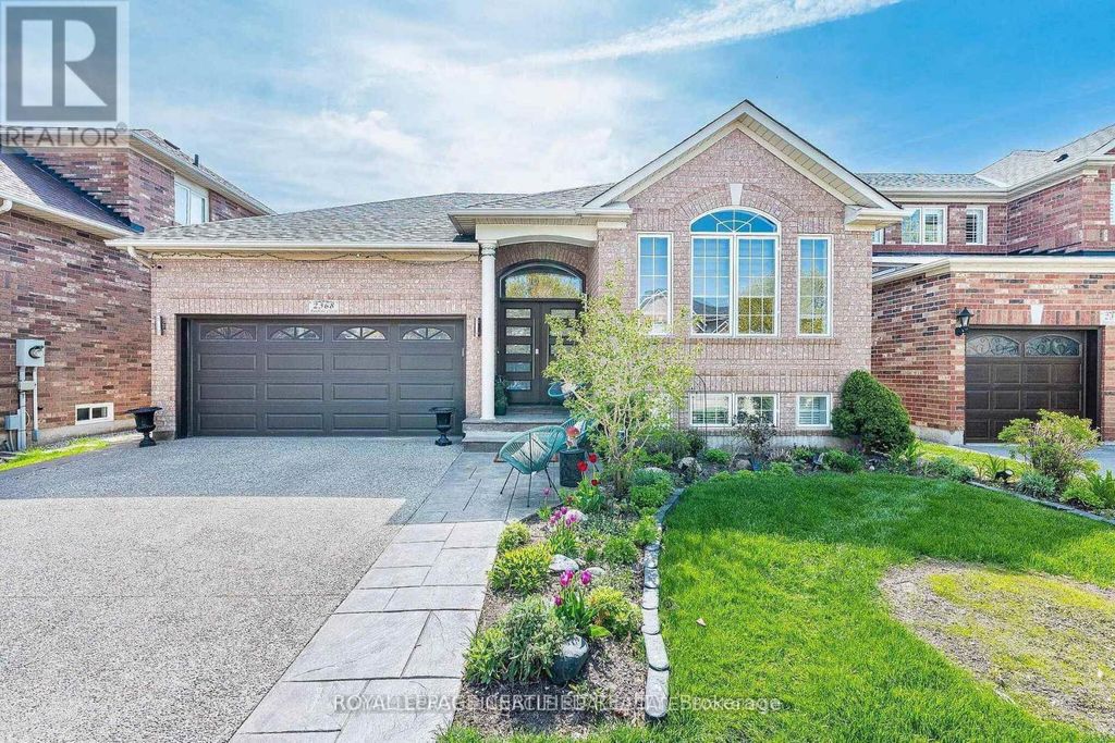 2368 Foxhole Circle, Oakville (wm Westmount)