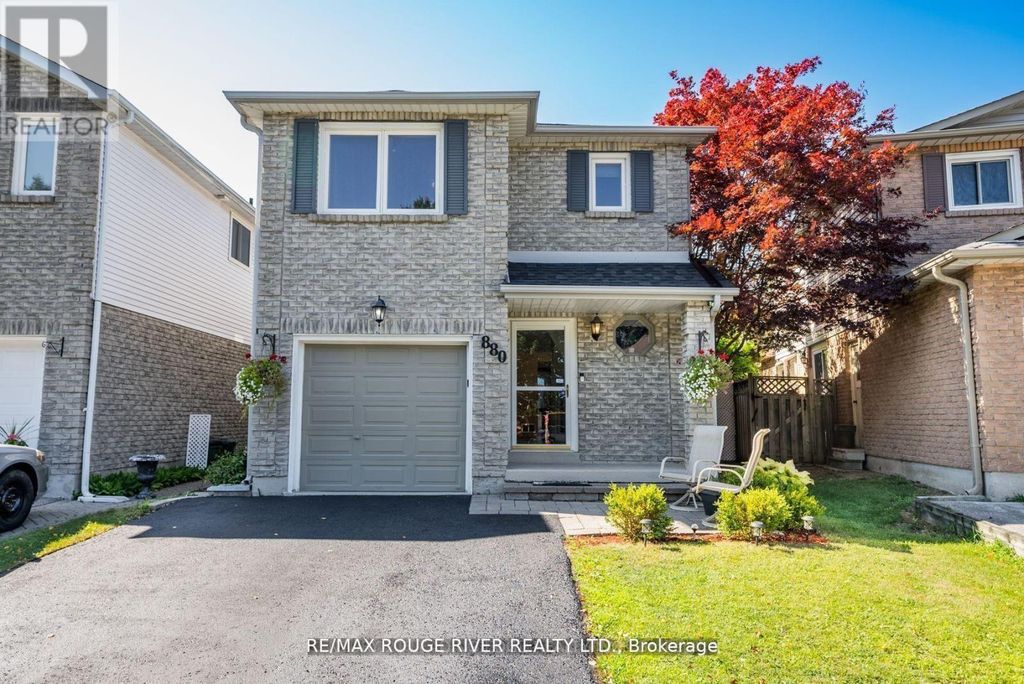 880 Castlegrove Avenue, Oshawa (mclaughlin)