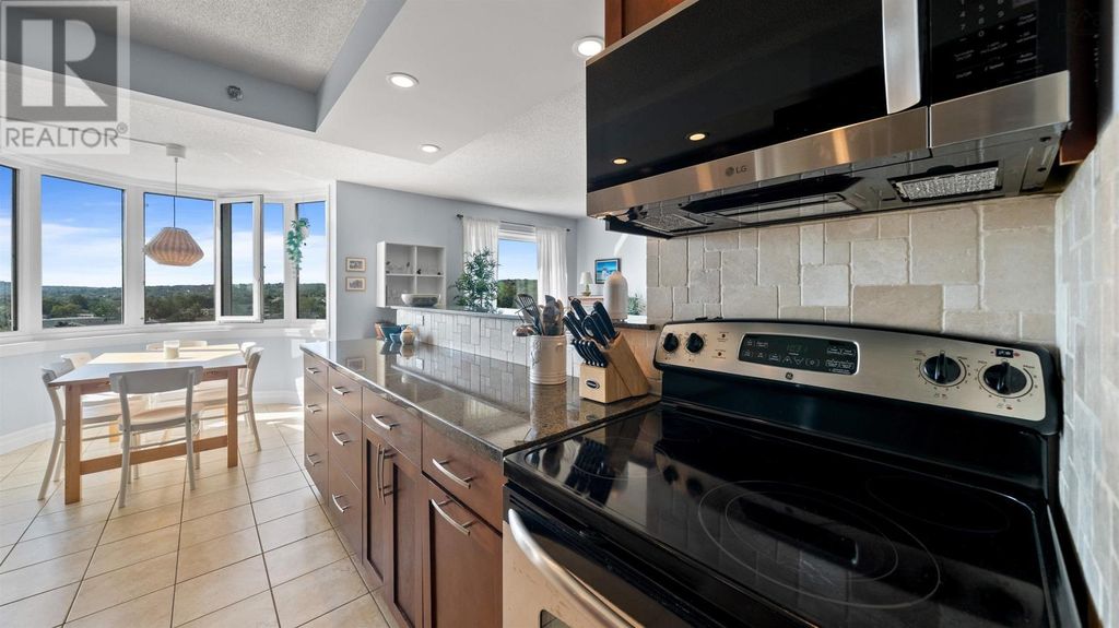 1125 45 Vimy Avenue, Fairview