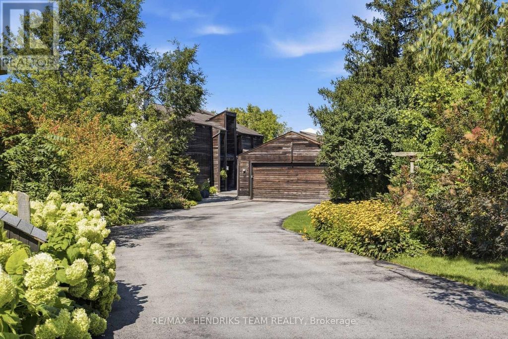 10 Vergorda Circle, St. Catharines (glendale/glenridge)