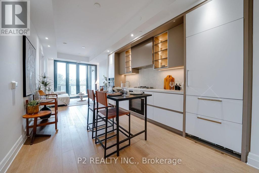 409 - 2 Forest Hill Road, Toronto (casa Loma)