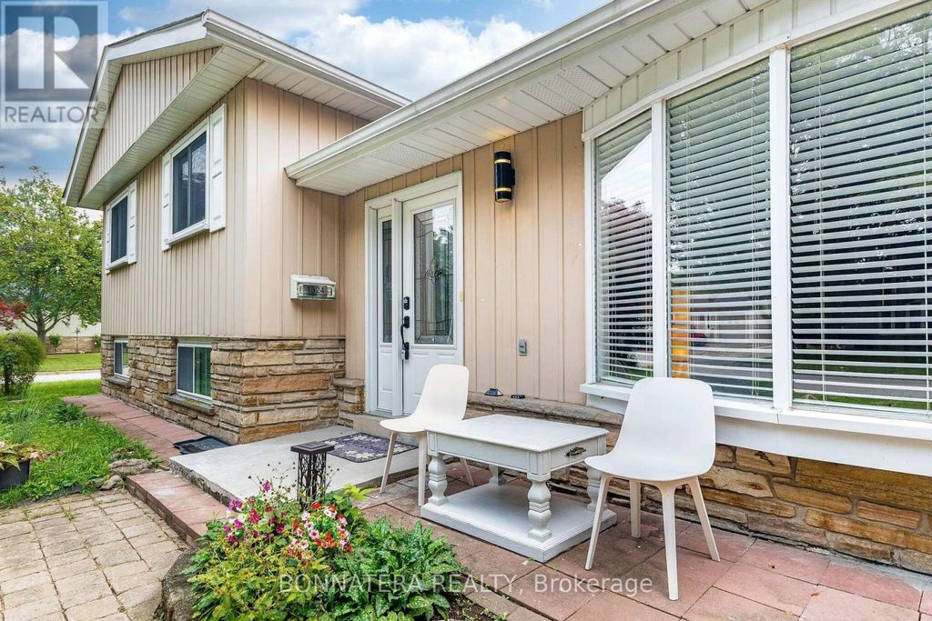 1324 Aldridge Crescent, Burlington (palmer)
