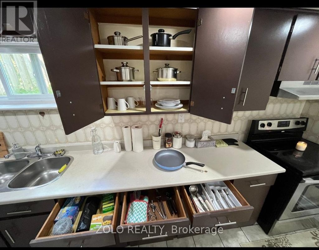 3402 Frobex Court, Mississauga (erindale)