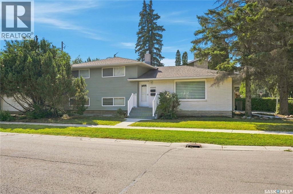 4200 Hillsdale Street, Regina