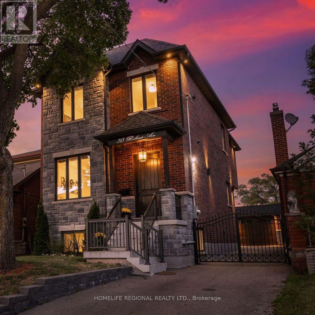 313 Robina Avenue, Toronto (oakwood Village)