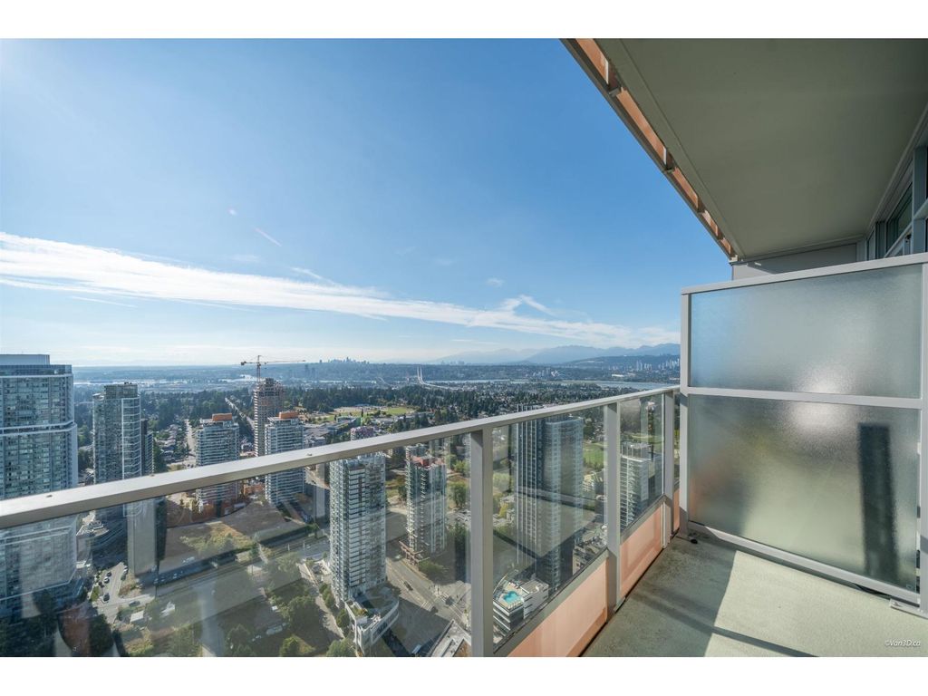 4807 13495 Central Avenue, Surrey