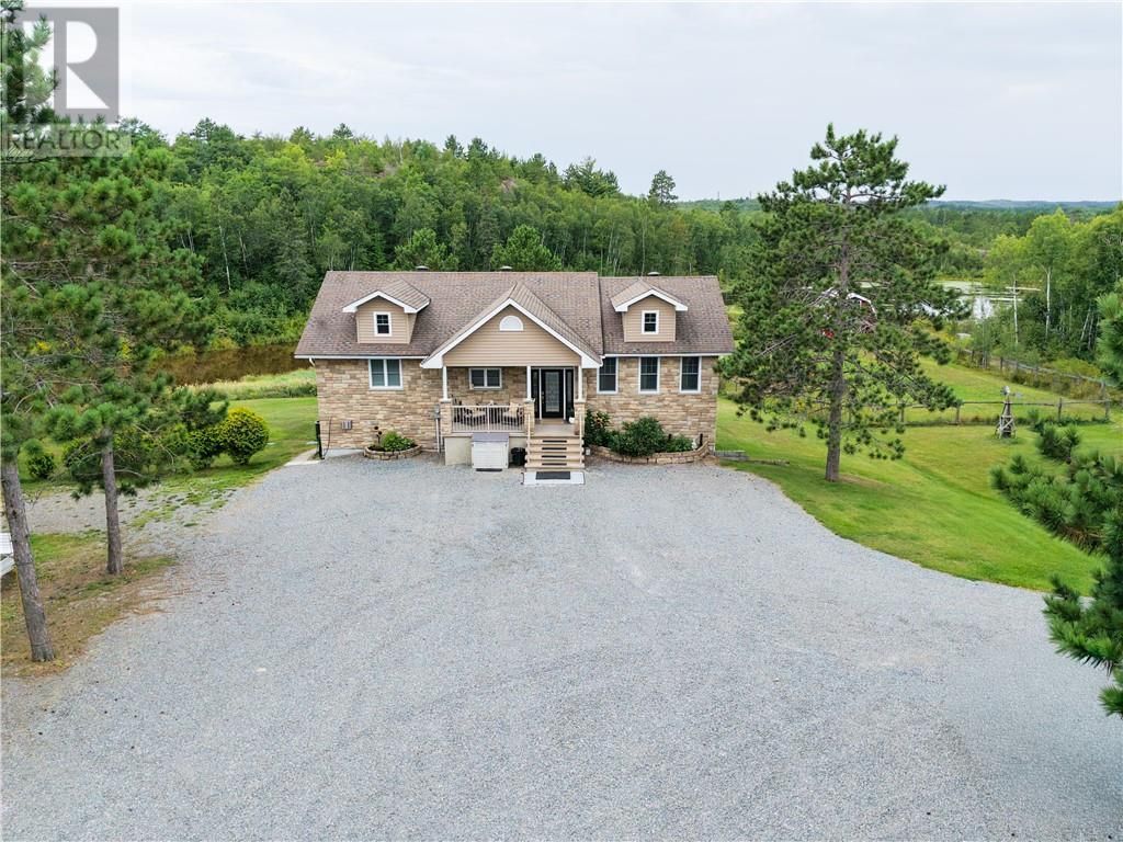 554 Dryden Road E, Wahnapitae
