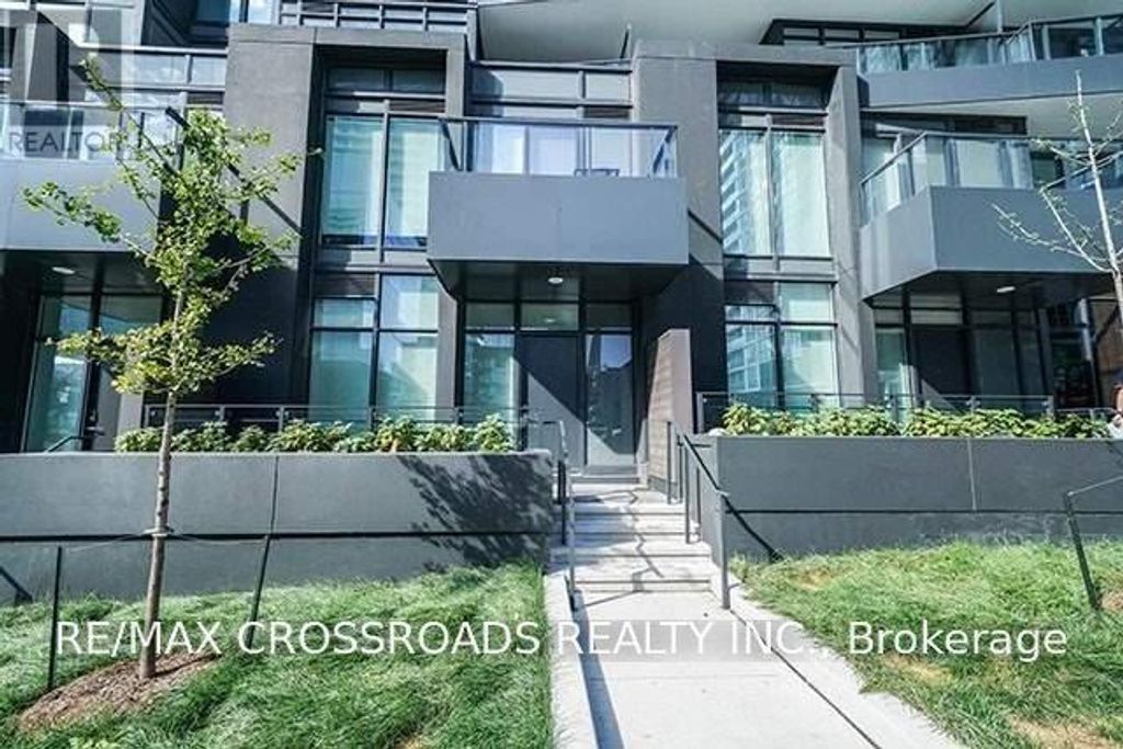 Th05 - 58 Queens Wharf Road, Toronto (waterfront Communities)