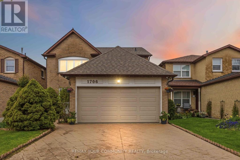1706 Woodside Lane, Pickering (amberlea)
