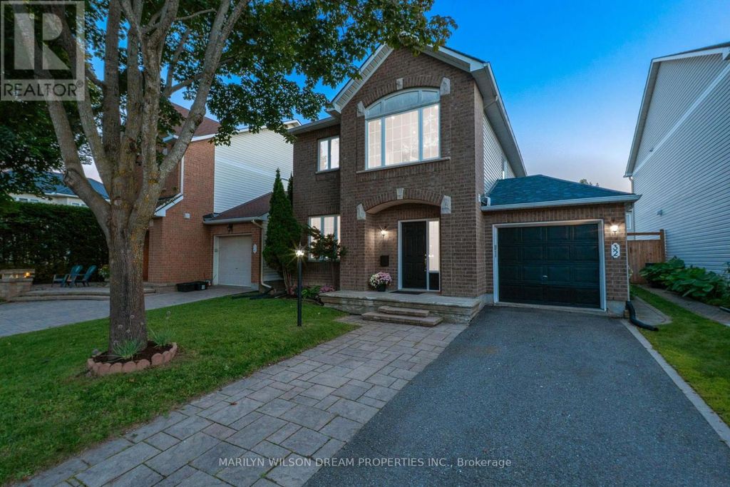 32 Valencia Street, Ottawa