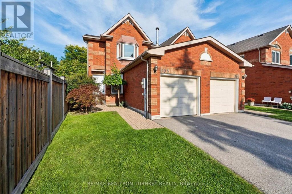 805 Playter Crescent, Newmarket (armitage)