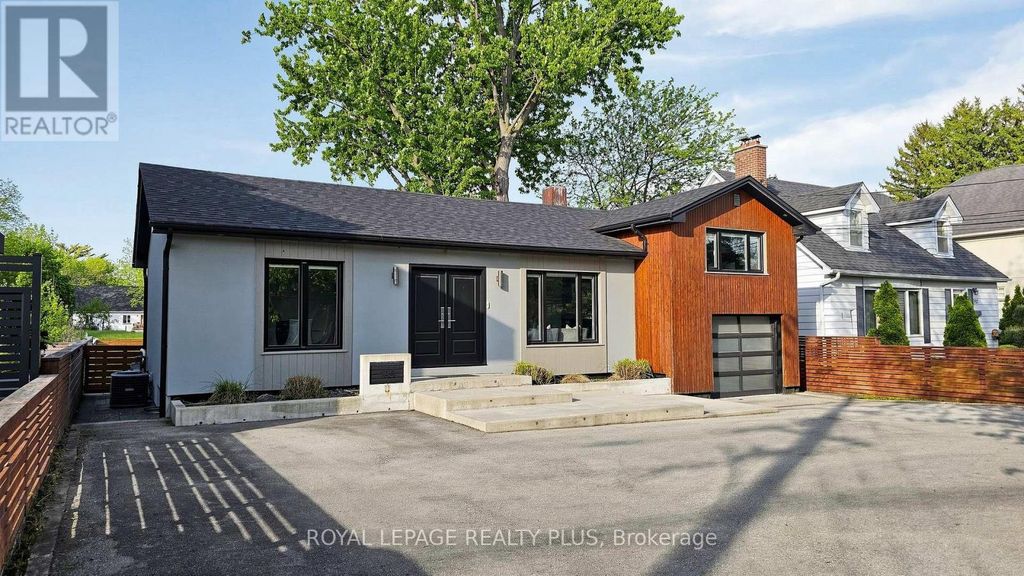 285 Bronte Road, Oakville (br Bronte)