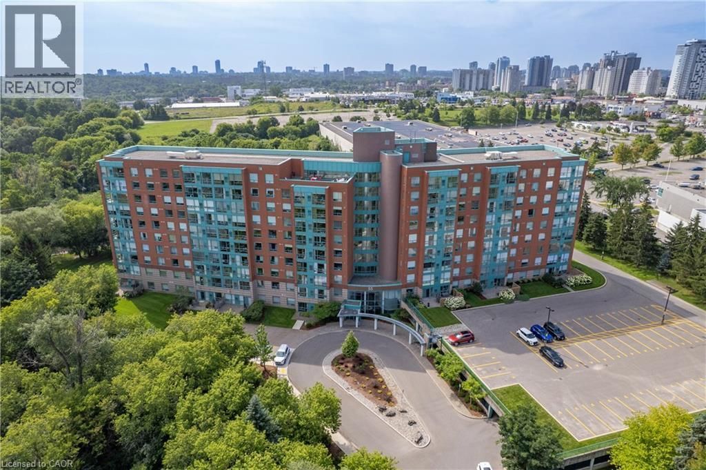 55 Blue Springs Drive Unit# 611, Waterloo