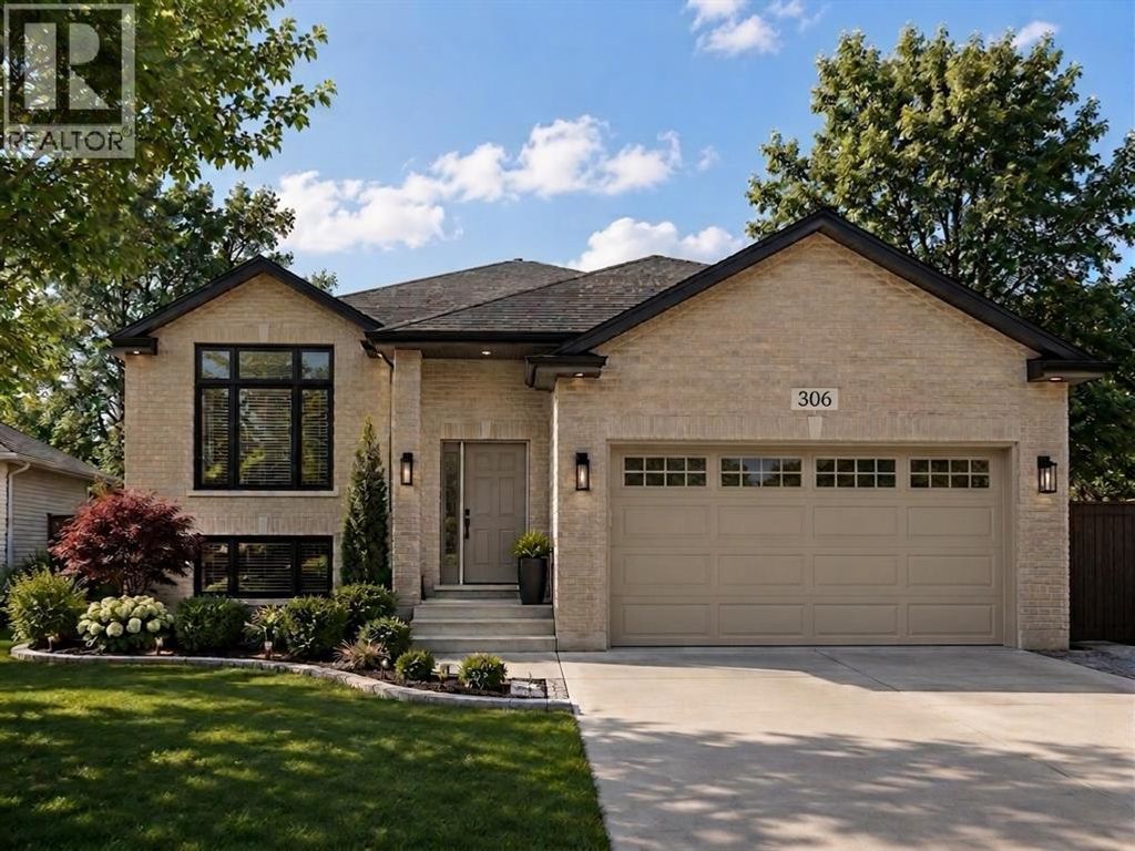 306 Parkside Drive, Petrolia