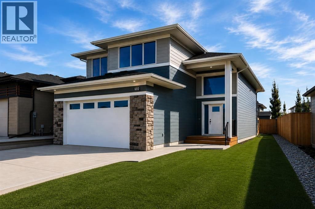 902 Atlantic Cove W, Lethbridge