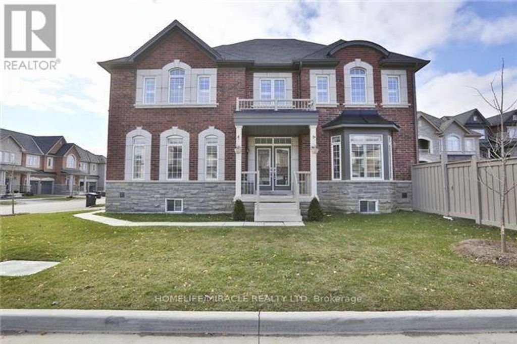 8 Arrowstone Court, Brampton (sandringham-Wellington)