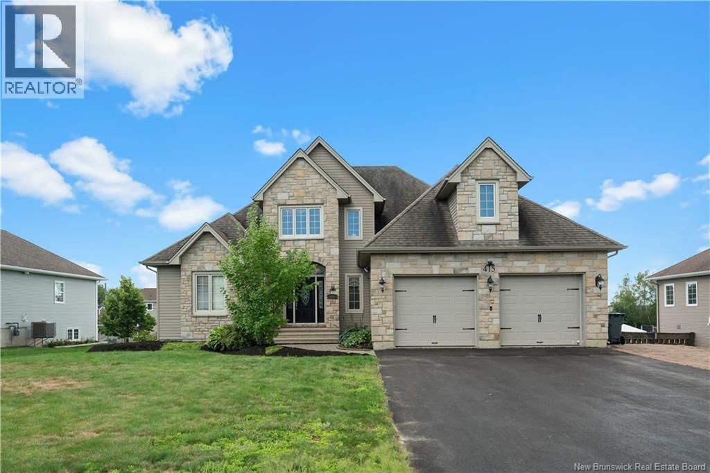415 Grande-vallee Court, Dieppe