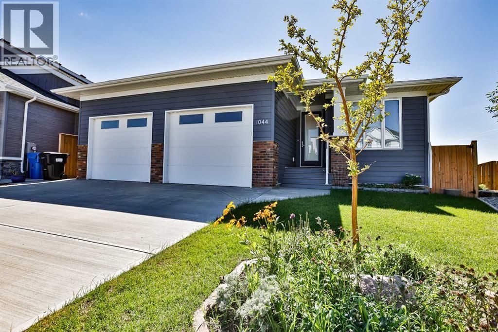 1044 Caledonia Place W, Lethbridge