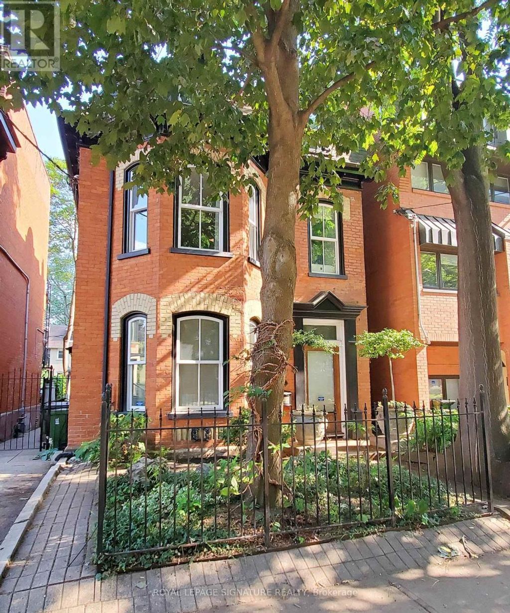Upper - 47 Gloucester Street, Toronto (church-Yonge Corridor)