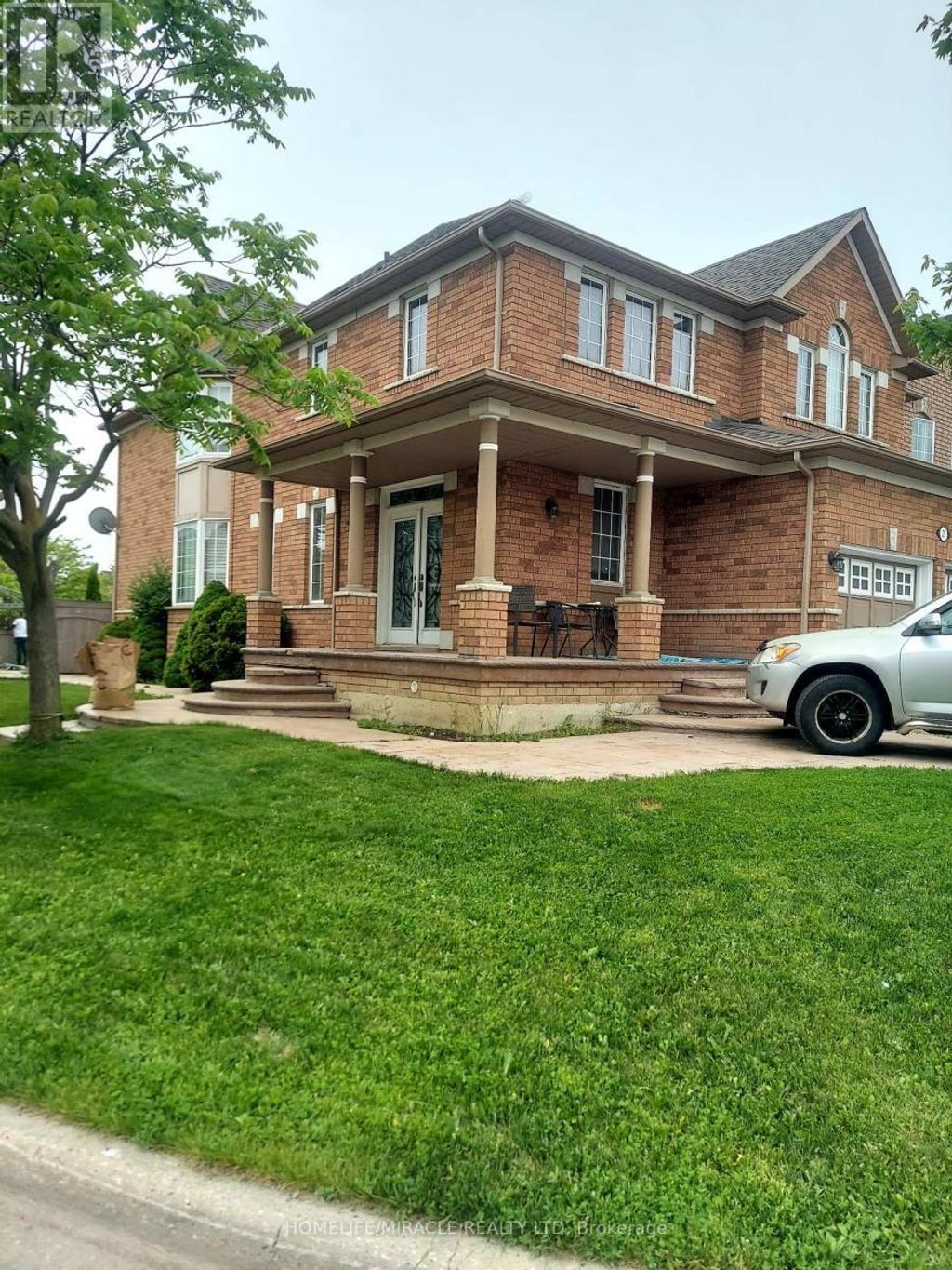 21 Mario Street, Brampton (bram East)