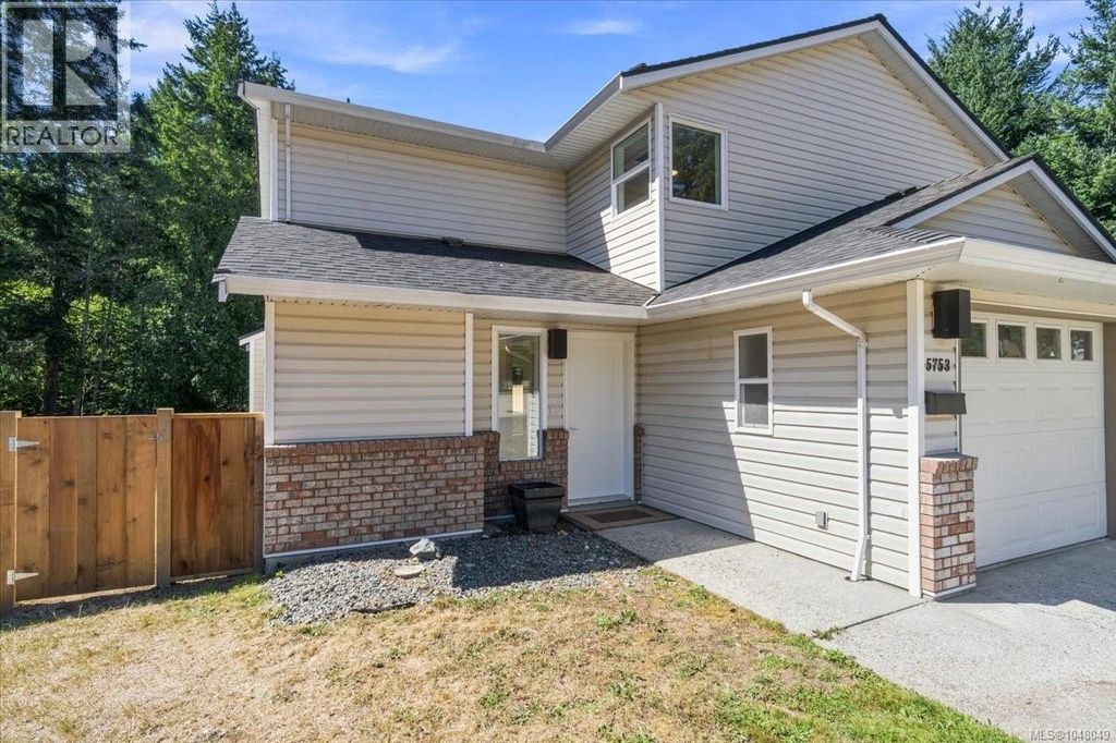 5753 Metral Dr, Nanaimo