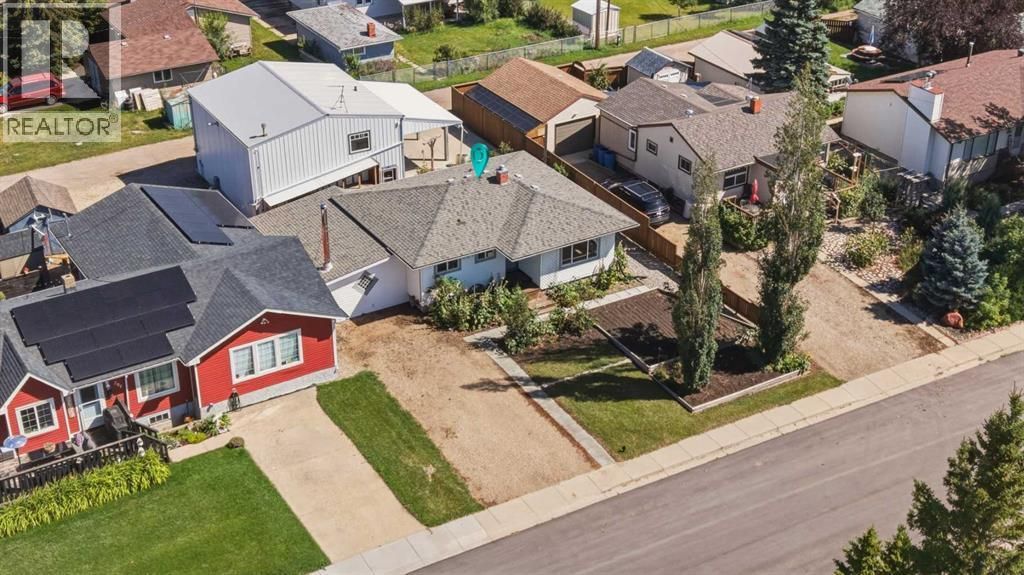 209 Center S, Linden