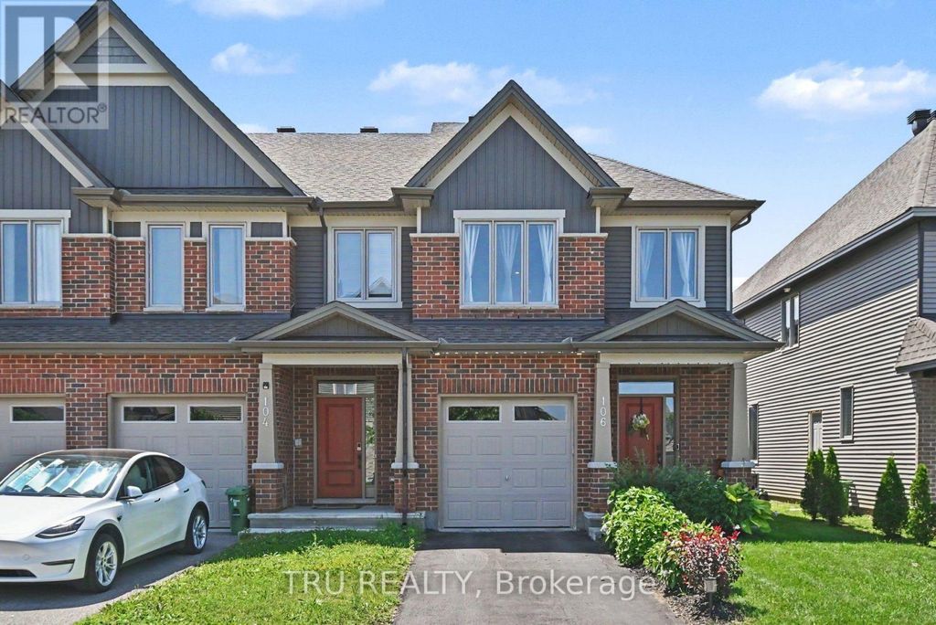 106 Lavatera Street, Ottawa
