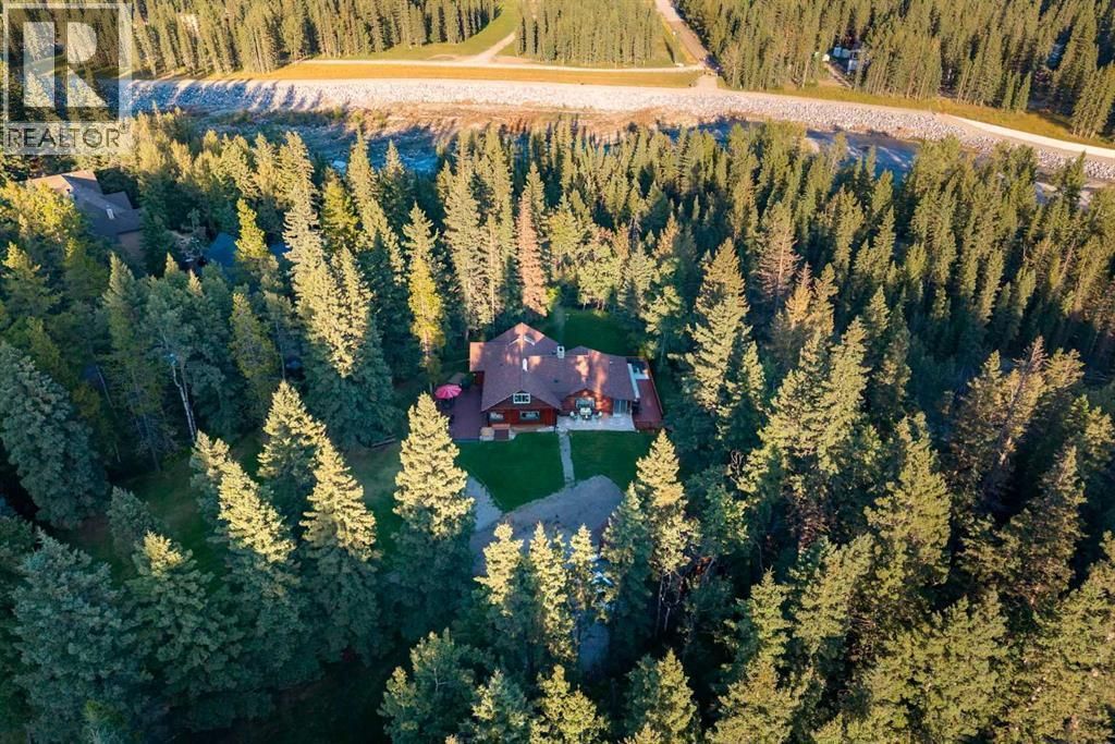 35 Bracken Point, Bragg Creek