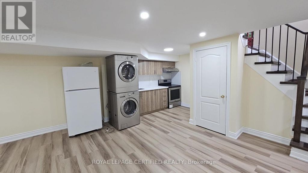 Basement - 102 Bunchberry Way, Brampton (sandringham-Wellington)