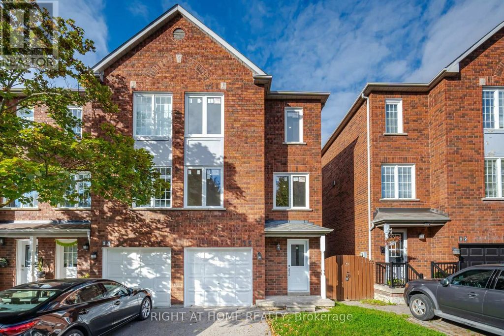 13 - 1995 Pinegrove Avenue, Pickering (highbush)