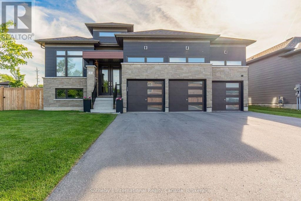 1 Chiara Drive, Wasaga Beach